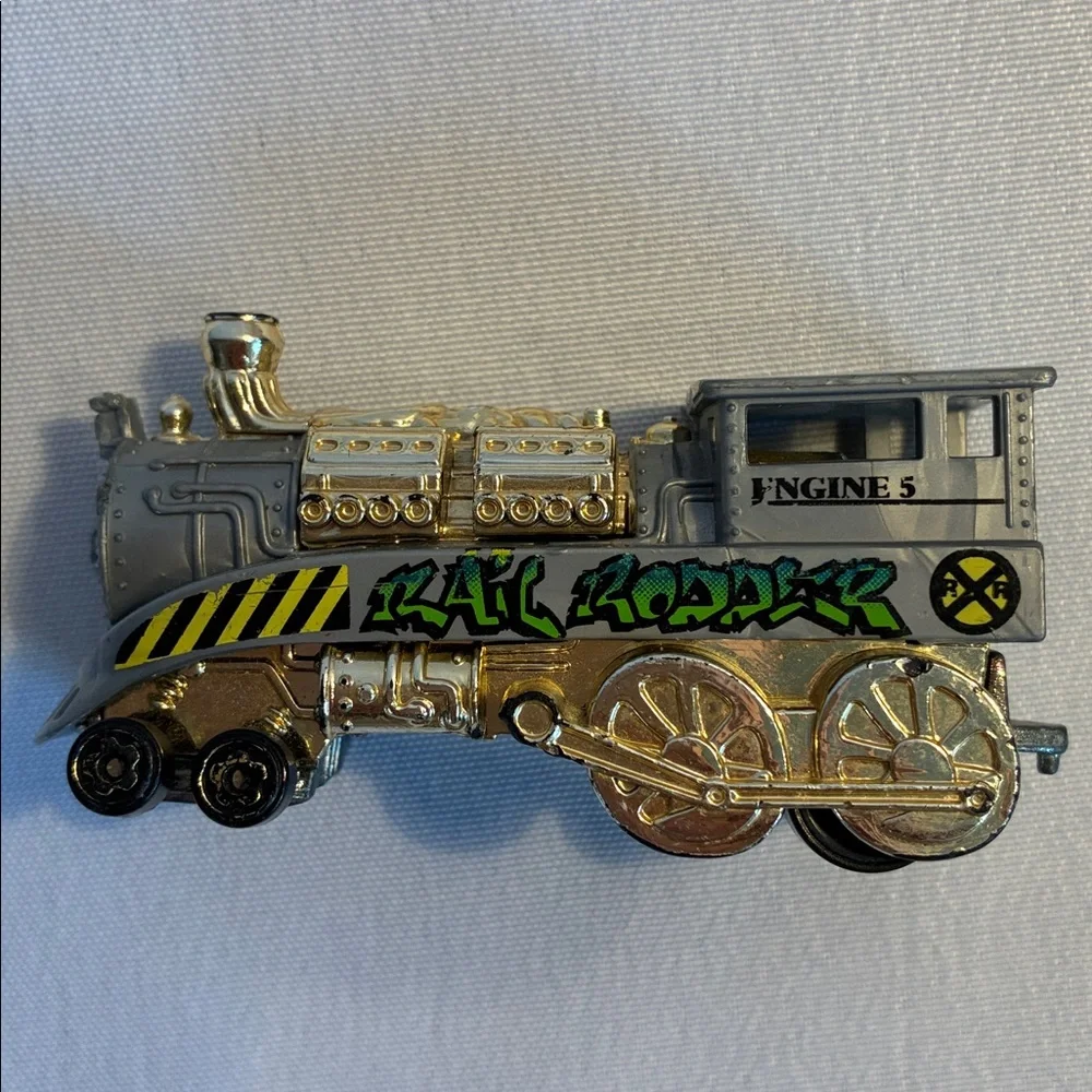Vintage Mattel Hot Wheels 1995 Rail Rodder toy train engine 5 Collectible